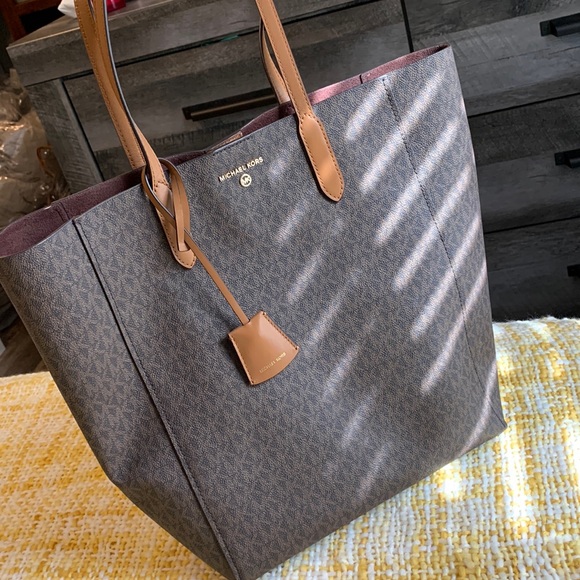 Michael kors bag - Picture 1 of 2